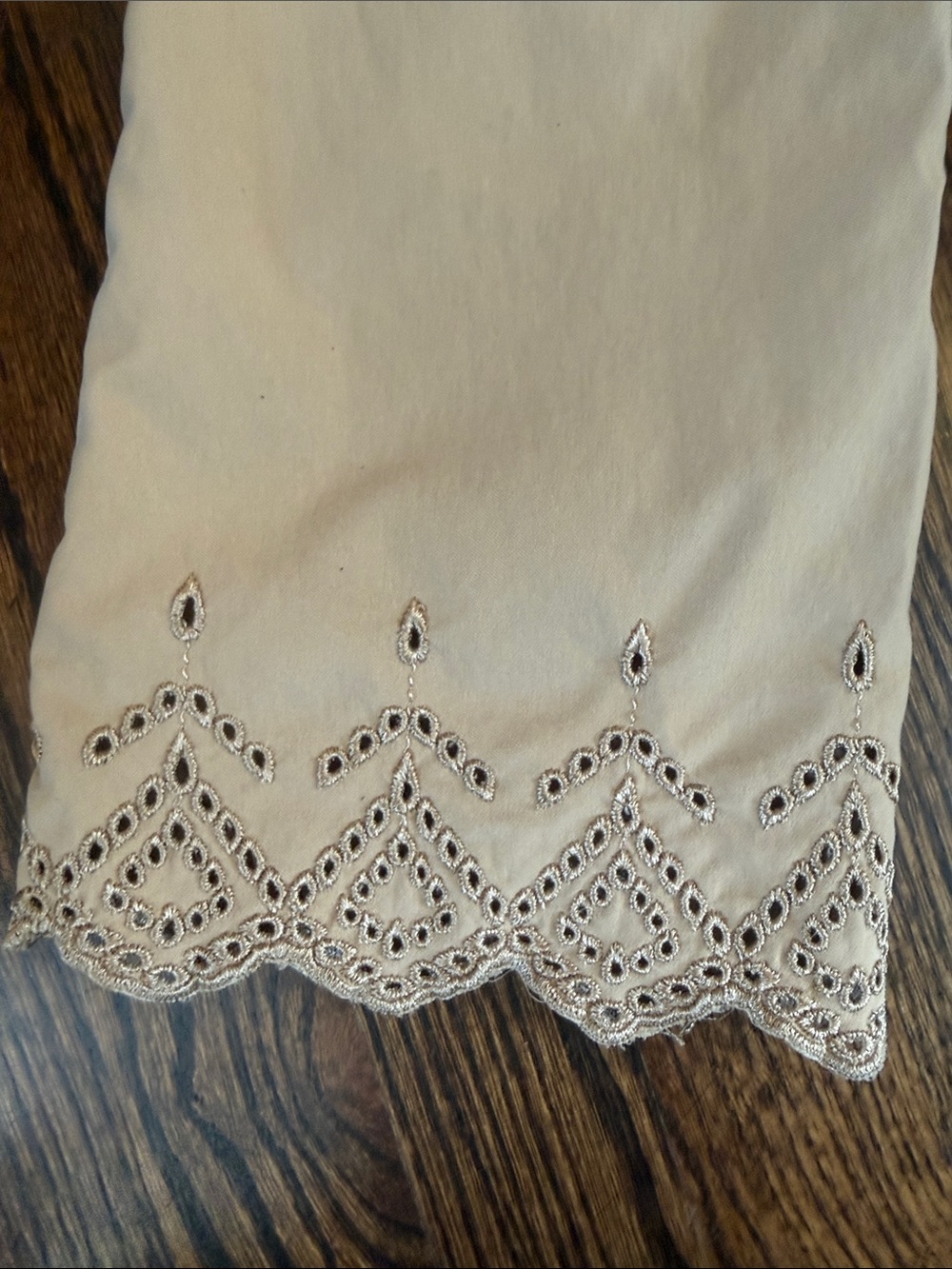Guess Collection Tan Eyelet Cropped Dress Pants - Picture 5 of 6